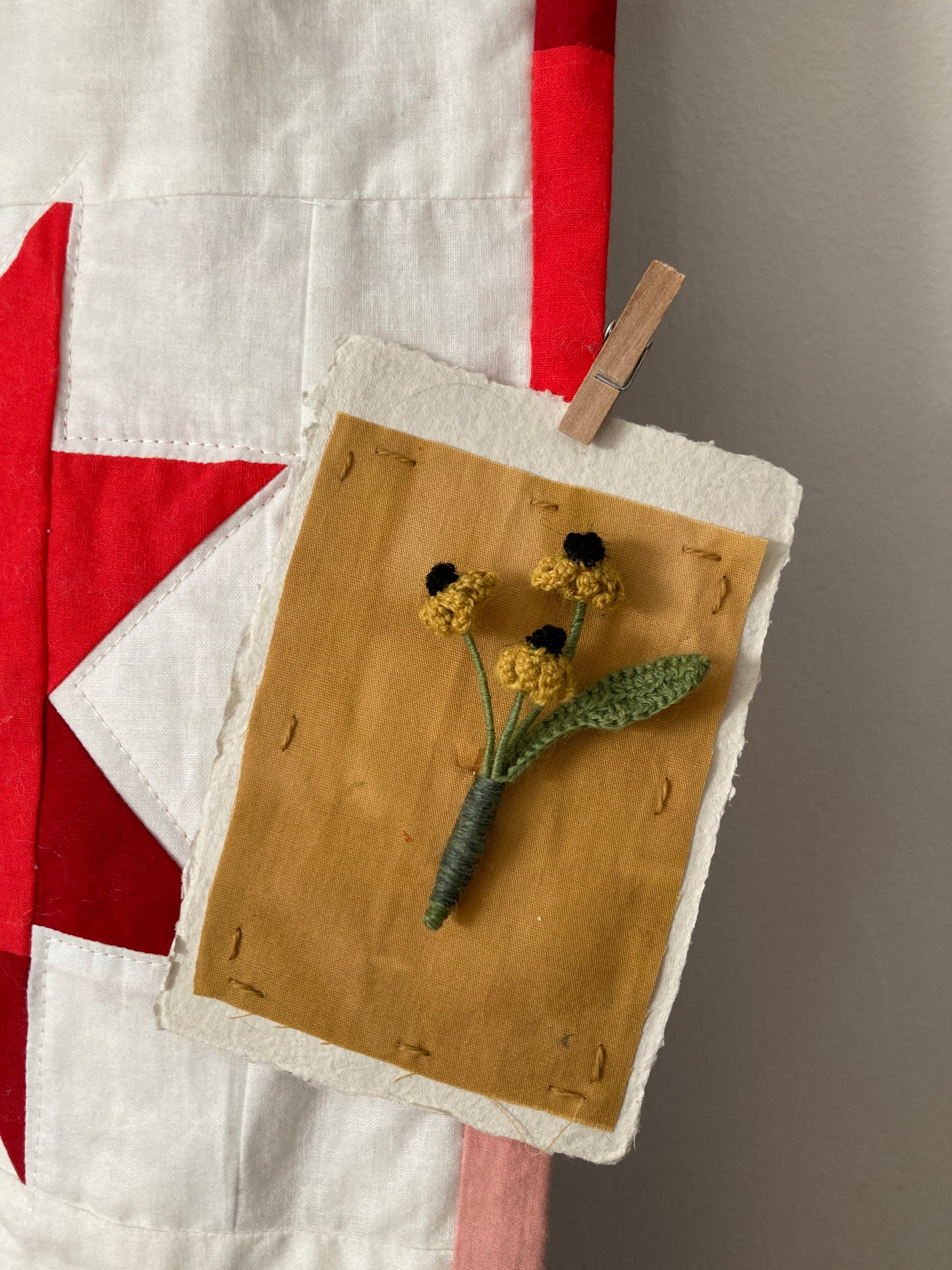 Mini Black-Eyed Susan Pin